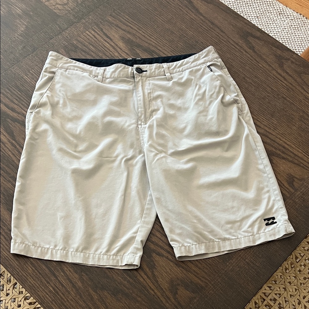 Billabong Size 34 CROSSFIRE SUBMERSIBLE HYBRID SHORTS